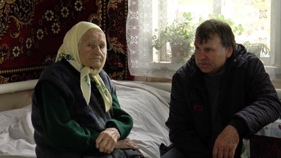 «Думаю, що недаремно прожила». 100-літня Олександра Артеменко із Полтавщини пережила голод і війну «Думаю, що недаремно прожила». 100-літня Олександра Артеменко із Полтавщини пережила голод і війну