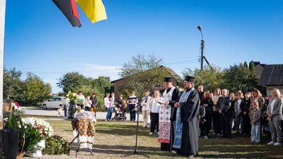 відкриття меморіальної таблиці, Андрій Гринюка відкриття меморіальної таблиці, Андрій Гринюка