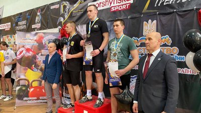 Гирьовики Житомирщини вибороли на чемпіонаті України комплект нагород Гирьовики Житомирщини вибороли на чемпіонаті України комплект нагород