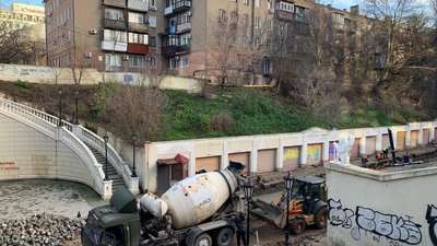 В Одесі проводять другий етап ремонту Деволанівського узвозу В Одесі проводять другий етап ремонту Деволанівського узвозу