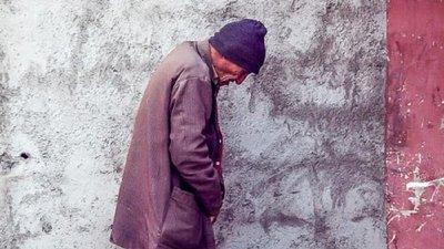 У Франківську волонтери щочетверга годують бідних