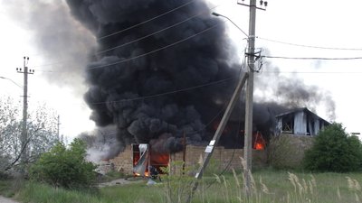 За добу на Миколаївщині сталися чотири пожежі, три з них — через обстріли російськими військами За добу на Миколаївщині сталися чотири пожежі, три з них — через обстріли російськими військами