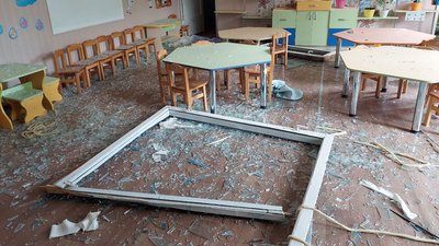 Ракетний обстріл Охтирки: як виглядають пошкоджені приміщення Ракетний обстріл Охтирки: як виглядають пошкоджені приміщення