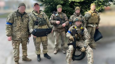 Каховчанка зібрала майже пів мільйона гривень на антидронову рушницю для підрозділу ТРО Каховчанка зібрала майже пів мільйона гривень на антидронову рушницю для підрозділу ТРО