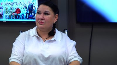 «Після протезування буду далі допомагати тваринам». У Дніпрі лікують волонтерку, яка втратила ногу через удар FPV-дрона «Після протезування буду далі допомагати тваринам». У Дніпрі лікують волонтерку, яка втратила ногу через удар FPV-дрона