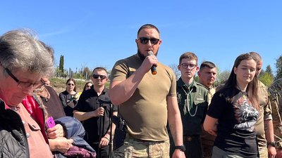 Назар Сарабун, командир роти вогневої підтримки, Тернопіль, 10 квітня, 2024 Назар Сарабун, командир роти вогневої підтримки, Тернопіль, 10 квітня, 2024