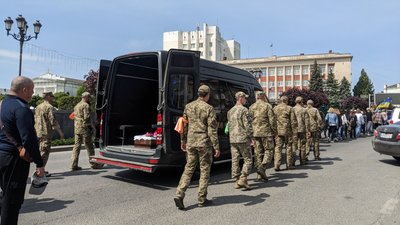 На щиті: на Черкащині поховали полеглого захисника На щиті: на Черкащині поховали полеглого захисника