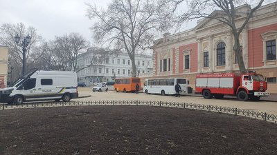 В Одесі скасували засідання через неявку половини членів земельної комісії В Одесі скасували засідання через неявку половини членів земельної комісії