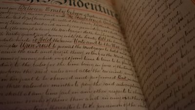 Учені змогли прочитати листи XVII століття завдяки стоматологічному рентгену
