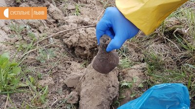 Понад кілограм розлитої ртуті зібрали у Львові Понад кілограм розлитої ртуті зібрали у Львові
