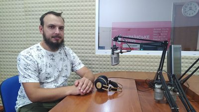 Голова ГО "Асоціація велосипедистів Житомирщини" Андрій Бабак в студії Українського радіо Житомир Голова ГО "Асоціація велосипедистів Житомирщини" Андрій Бабак в студії Українського радіо Житомир