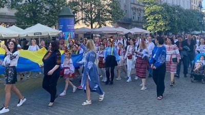 Як Україна святкує День вишиванки Як Україна святкує День вишиванки