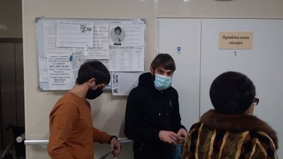 На вулицях Миколаєва продовжується ожеледиця. Скільки людей звернулися до травмпункту На вулицях Миколаєва продовжується ожеледиця. Скільки людей звернулися до травмпункту