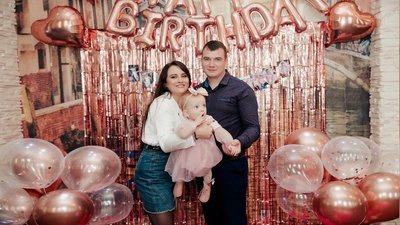Юлія з родиною Юлія з родиною
