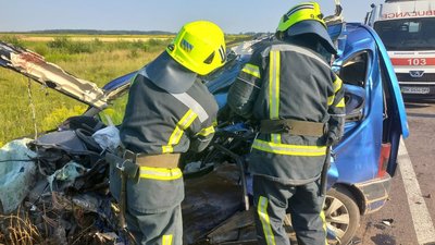 У ДТП на Рівненщині загинули двоє людей У ДТП на Рівненщині загинули двоє людей