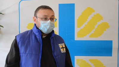 У Тернополі волонтер передав кисневий концентратор у благодійний фонд