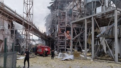 У Полтавській області 28 серпня 2023 армія РФ влучила в олійницю У Полтавській області 28 серпня 2023 армія РФ влучила в олійницю