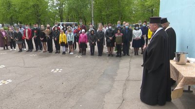 У Синельниковому відкрили 5 меморіальних дощок загиблим на сході бійцям У Синельниковому відкрили 5 меморіальних дощок загиблим на сході бійцям