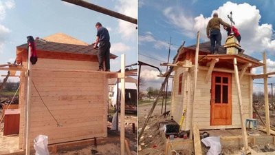 Прикарпатські волонтери встановили у селищі на Луганщині гуцульську капличку Прикарпатські волонтери встановили у селищі на Луганщині гуцульську капличку