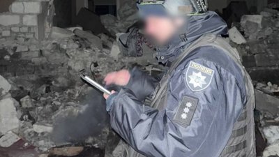 Поліція документує наслідки влучання у Великому Бурлуку