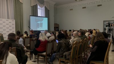 "Історії справжніх": у Миколаєві презентували книги про Героїв України
