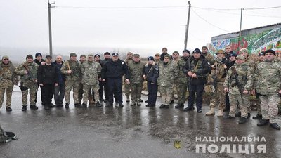 Поліцейські з Тернопільщини привезли на схід камери і спальні комплекти Поліцейські з Тернопільщини привезли на схід камери і спальні комплекти