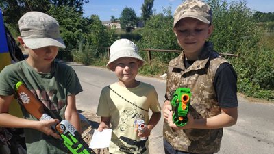 Діти з Чоповицької громади на Житомирщині збирають гроші для ЗСУ