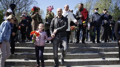 Заборонена символіка та сутички. Як пройшло 9 травня в Одесі Заборонена символіка та сутички. Як пройшло 9 травня в Одесі