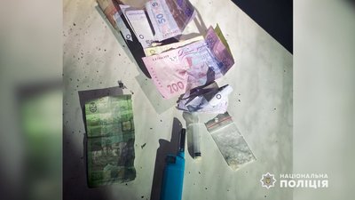 На Закарпатті затримали підозрюваного у наркоторгівлі На Закарпатті затримали підозрюваного у наркоторгівлі