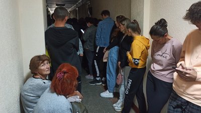 Черги в міграційній службі – з 25 відділень на Житомирщині припинили роботу 19