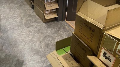 Торгував через соцмережі: у продавця з Київщини вилучили тютюнову продукцію на 7 млн грн