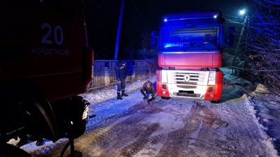сніг, негода, дорога, ожеледиця, рятувальники, ДСНС, Житомирщина сніг, негода, дорога, ожеледиця, рятувальники, ДСНС, Житомирщина