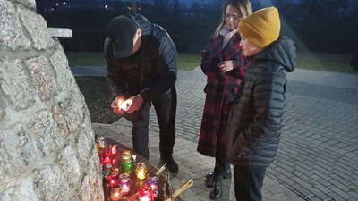 У Кропивницькому вшанували пам'ять жертв Голодоморів У Кропивницькому вшанували пам'ять жертв Голодоморів