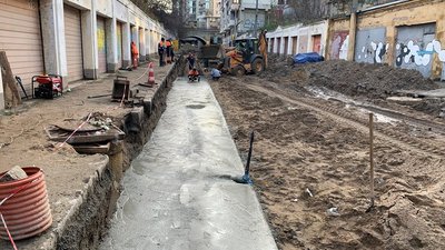 В Одесі проводять другий етап ремонту Деволанівського узвозу В Одесі проводять другий етап ремонту Деволанівського узвозу