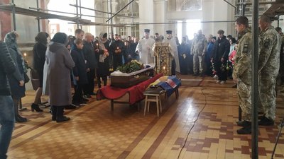 У Луцьку попрощалися з загиблим на війні Максимом Баєвим У Луцьку попрощалися з загиблим на війні Максимом Баєвим