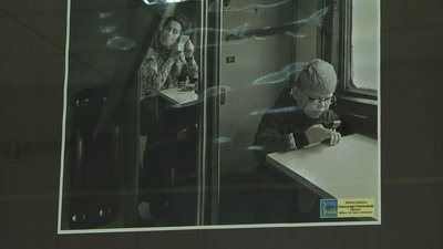 На загал у Хмельницькому представили 50 світлин. Фото: Суспільне Поділля На загал у Хмельницькому представили 50 світлин. Фото: Суспільне Поділля