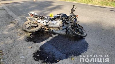 На Тернопільщині в аварії травмувався мотоцикліст На Тернопільщині в аварії травмувався мотоцикліст
