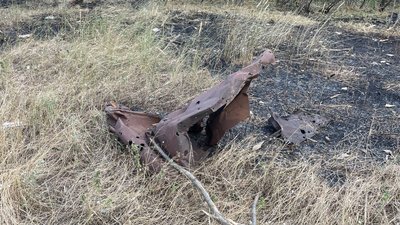 Росіяни обстріляли сільськогосподарські ангари в Одеській області. Фоторепортаж Росіяни обстріляли сільськогосподарські ангари в Одеській області. Фоторепортаж