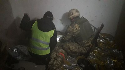На Сумщині військових навчають надавати першу допомогу в умовах, наближених до бойових На Сумщині військових навчають надавати першу допомогу в умовах, наближених до бойових