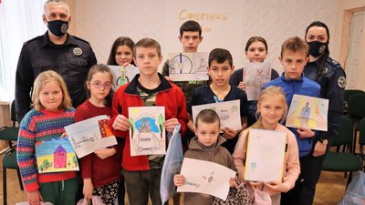 У Житомирі нагородили переможців конкурсу дитячих малюнків "Служба судової охорони очима дітей"