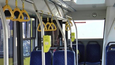 Майже 100 пасажирів за день розраховуються карткою в маршрутках Ужгорода