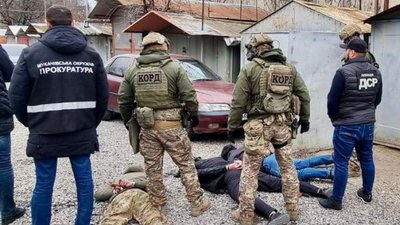 Погрожували вбивством: двох закарпатців підозрюють у вимаганні неіснуючого боргу Погрожували вбивством: двох закарпатців підозрюють у вимаганні неіснуючого боргу