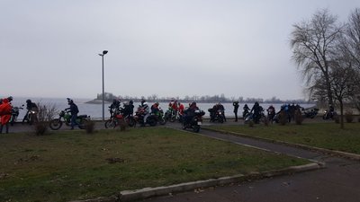 Санти на байках: у Черкасах містом проїхалася святкова мотоколона Санти на байках: у Черкасах містом проїхалася святкова мотоколона
