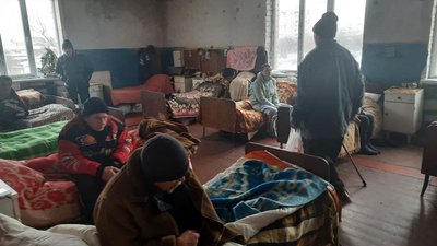 У Херсоні пункт обігріву для безхатьків облаштували в центрі "Надія"