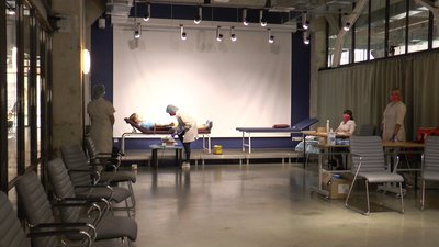 Стати донором - врятувати життя. Франківці здавали кров на Промприладі Стати донором - врятувати життя. Франківці здавали кров на Промприладі
