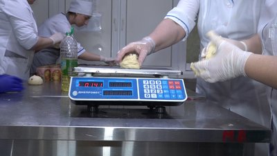 Великодні паски та обереги для захисників України виготовили у 31 дитсадку Житомира Великодні паски та обереги для захисників України виготовили у 31 дитсадку Житомира