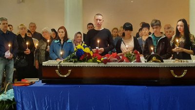 У Житомирі попрощалися з начальником Центру морально-психологічного забезпечення Збройних сил України Ігорем Павліченком У Житомирі попрощалися з начальником Центру морально-психологічного забезпечення Збройних сил України Ігорем Павліченком