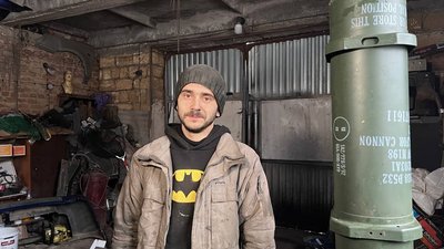 На Тернопільщині волонтери з тубусів від зброї роблять турбопічки На Тернопільщині волонтери з тубусів від зброї роблять турбопічки