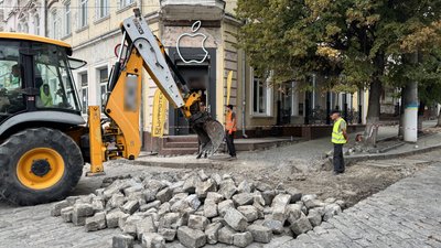Готові 40 відсотків першої черги маршруту безбар'єрності в Кропивницькому. Як зроблене оцінюють містяни Готові 40 відсотків першої черги маршруту безбар'єрності в Кропивницькому. Як зроблене оцінюють містяни