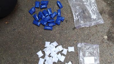 За розповсюдження наркотиків у Луцьку затримали юнака та його співмешканку За розповсюдження наркотиків у Луцьку затримали юнака та його співмешканку